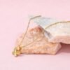collar_sobre piedra